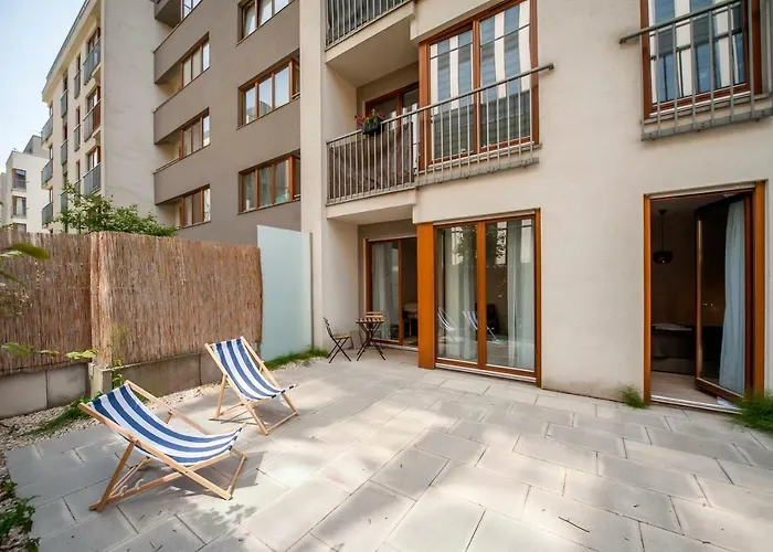 Very Berry - Maratonska 3 - Business Apartment, Garden, Check In 24H